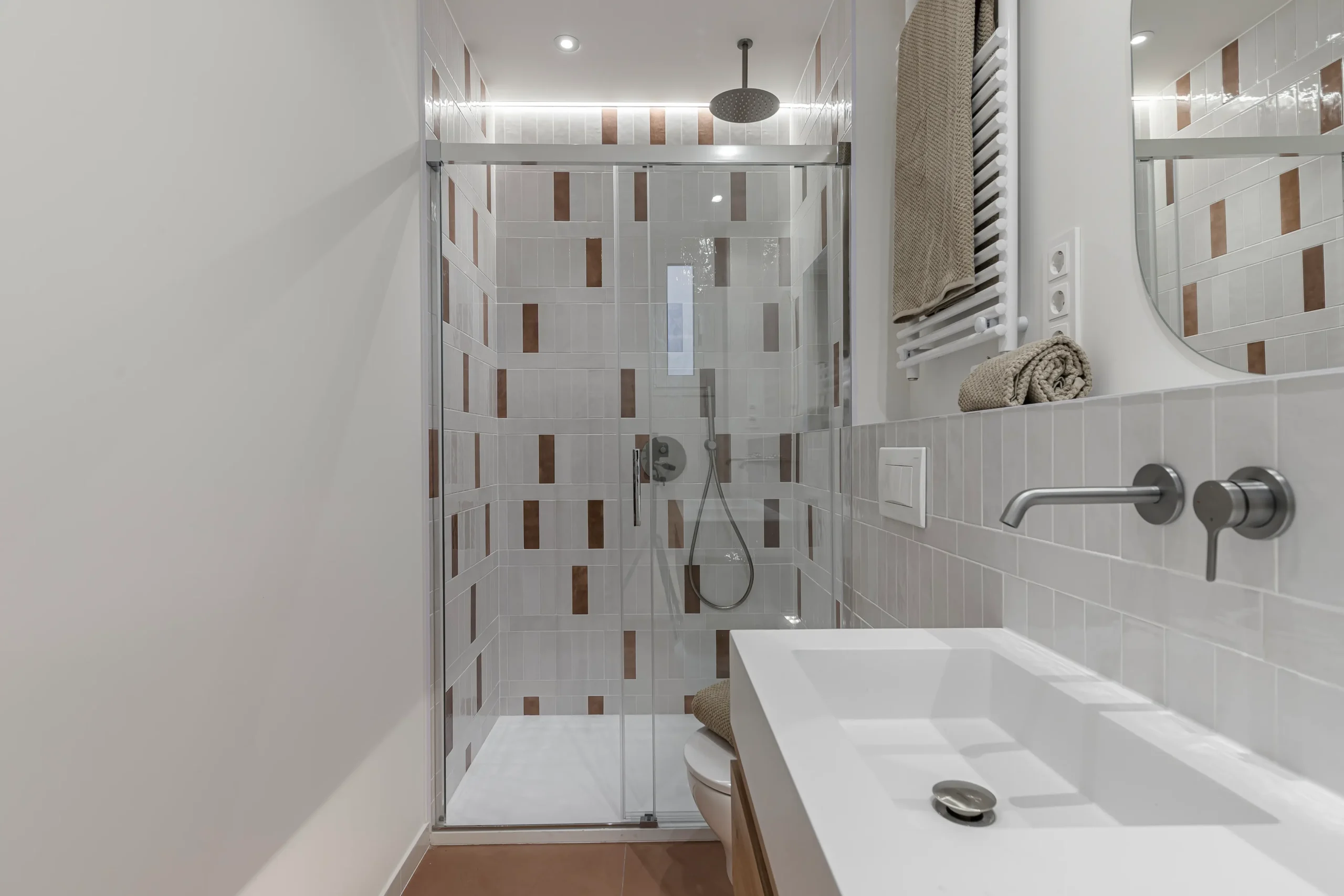 Flipping inmobiliario Benito Gutiérrez lavamano cerca