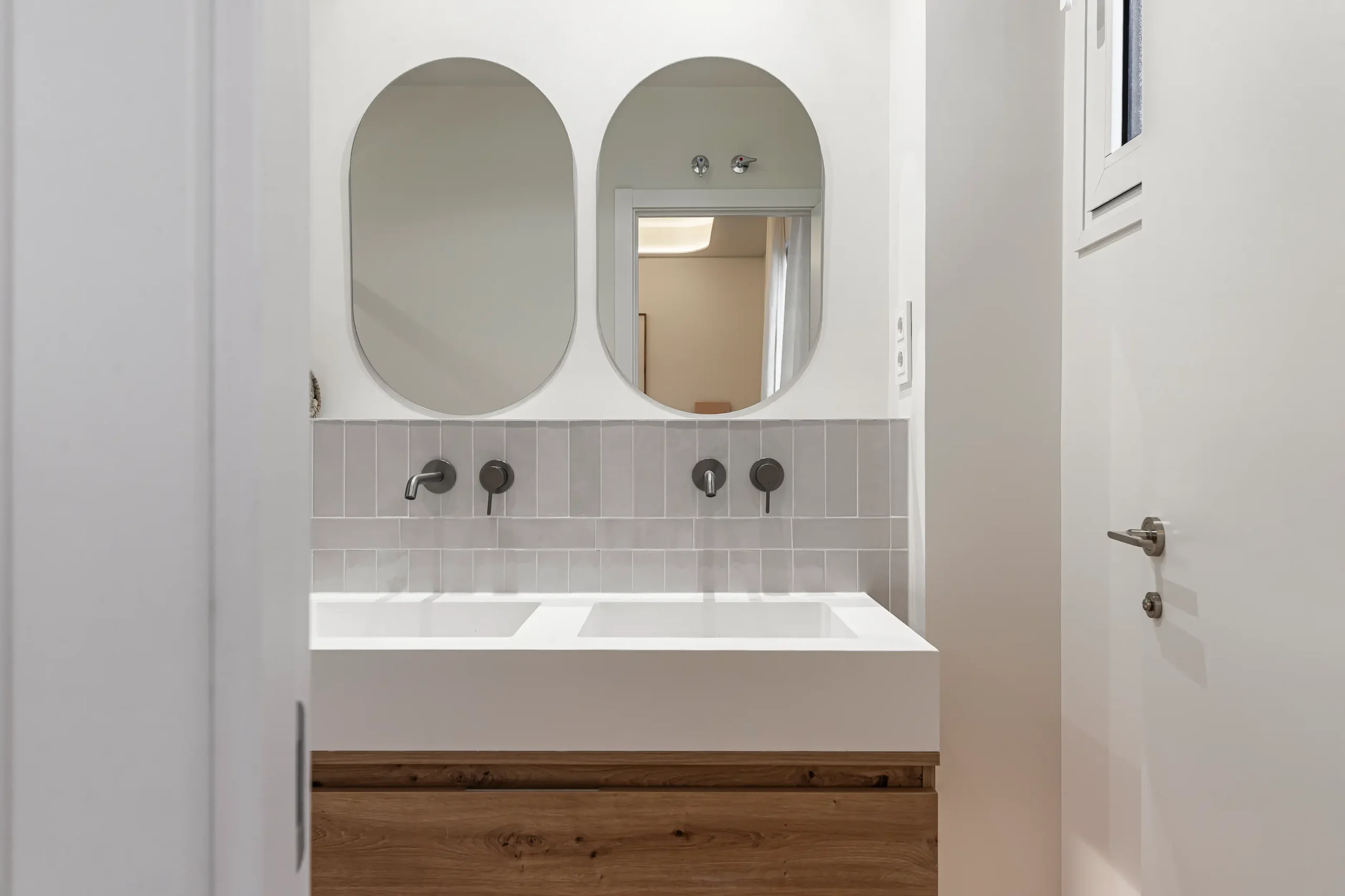 Flipping inmobiliario Benito Gutiérrez lavamanos baño