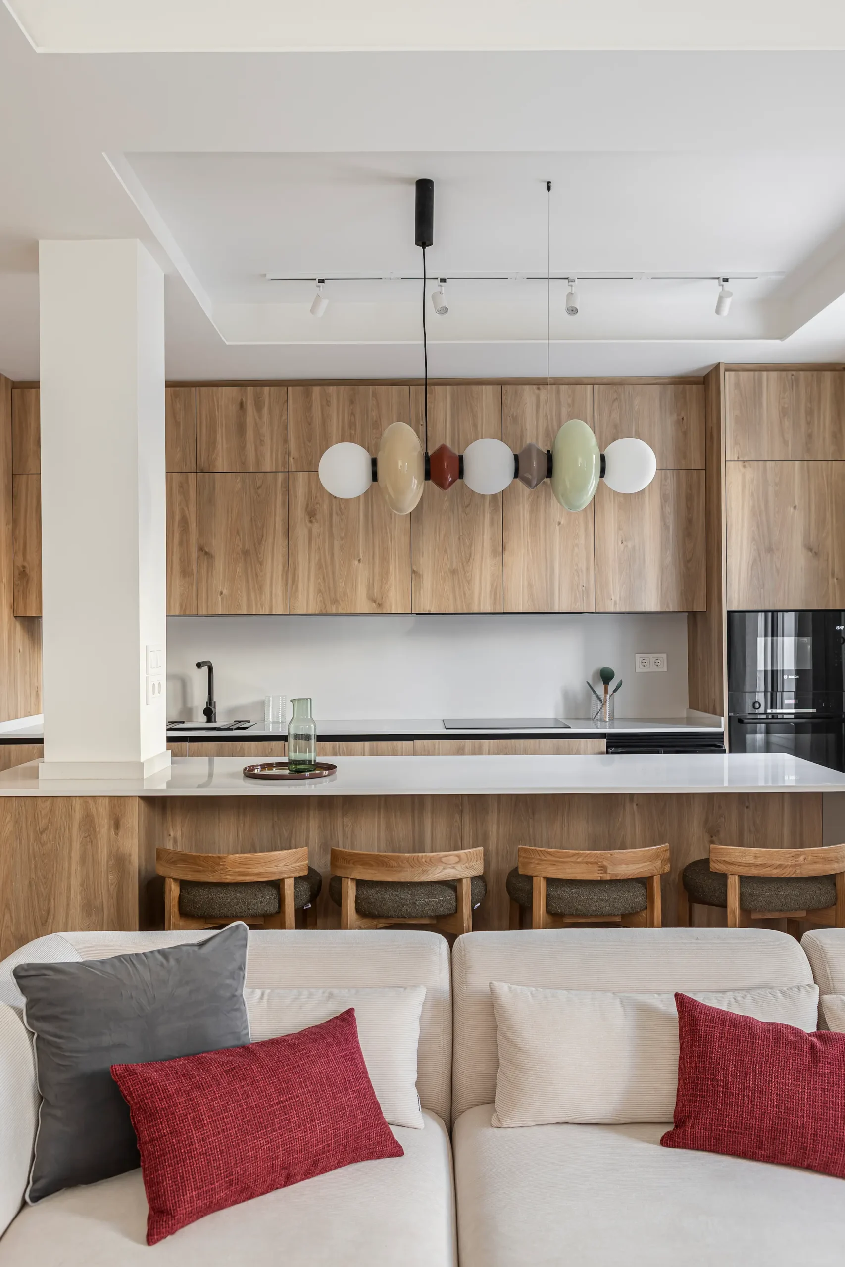 Flipping inmobiliario Benito Gutiérrez salón y cocina corto