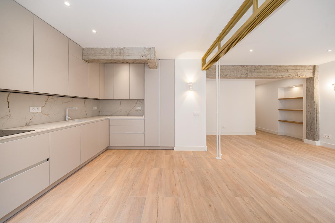 Reforma integral en García Paredes cocina amplia