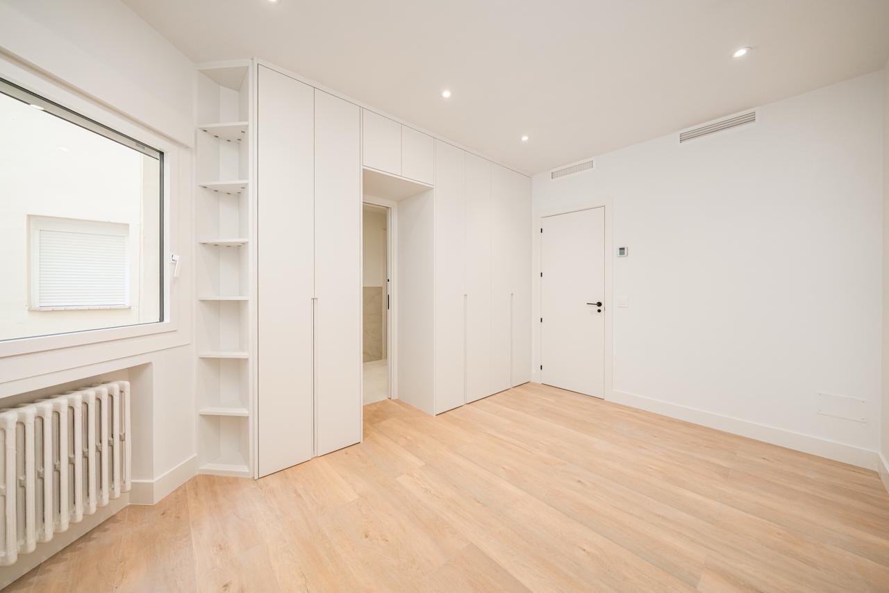 Reforma integral en García Paredes recibidor